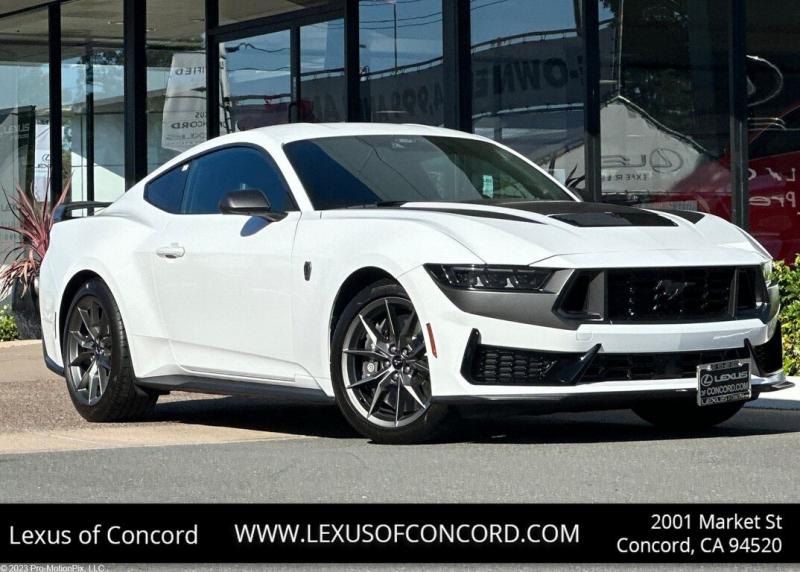 2024 Ford Mustang Dark Horse