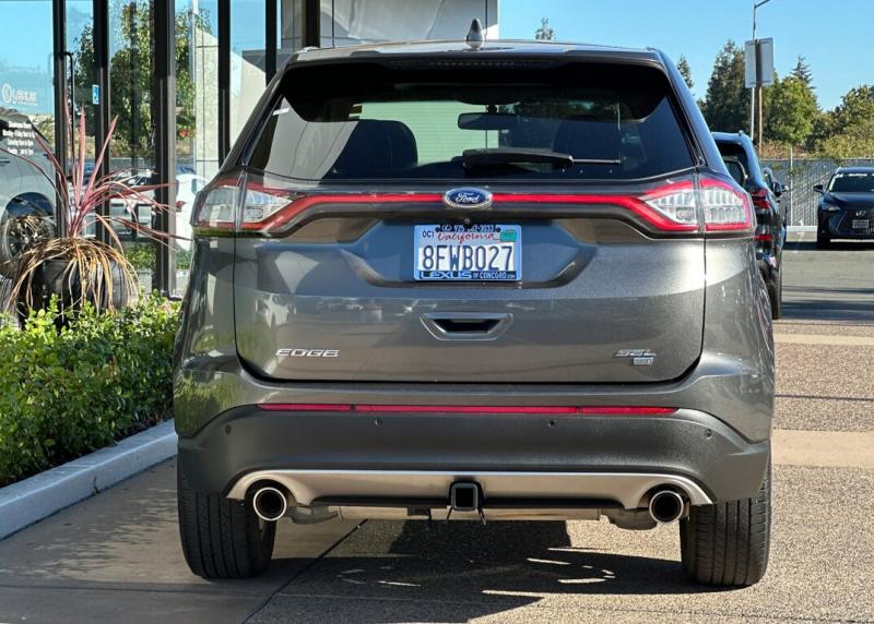 2017 Ford Edge