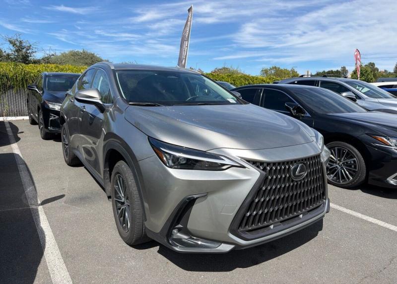 2022 Lexus NX 350h Base