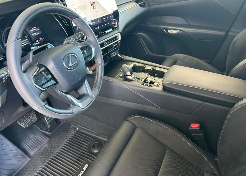 2025 Lexus RX