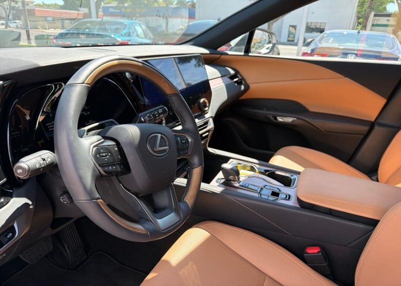 2025 Lexus RX