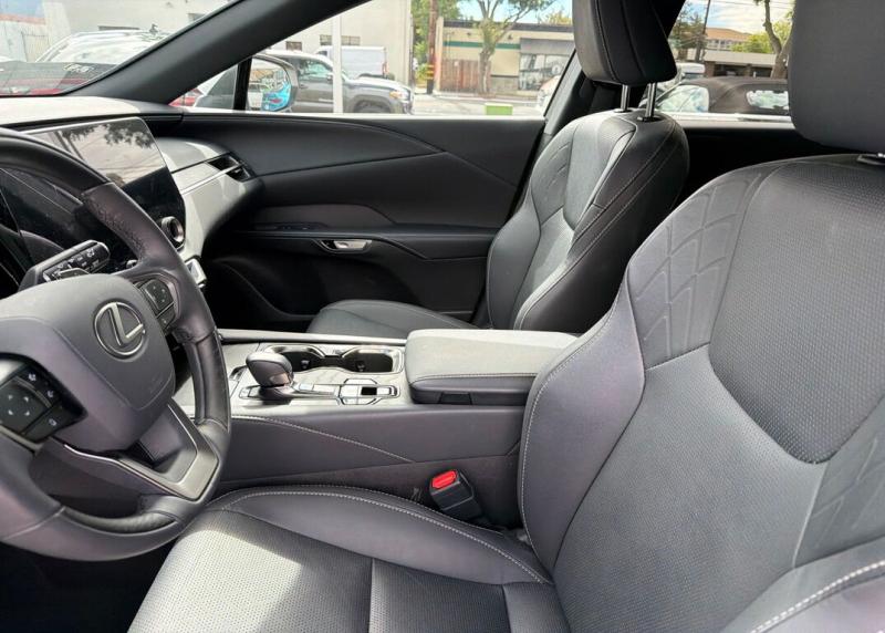 2025 Lexus RX