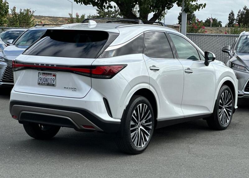 2025 Lexus RX