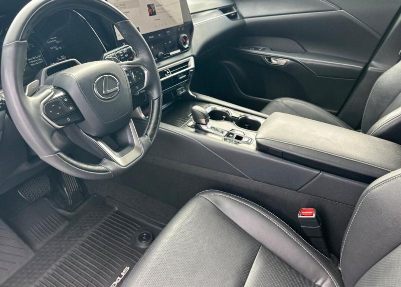 2025 Lexus RX