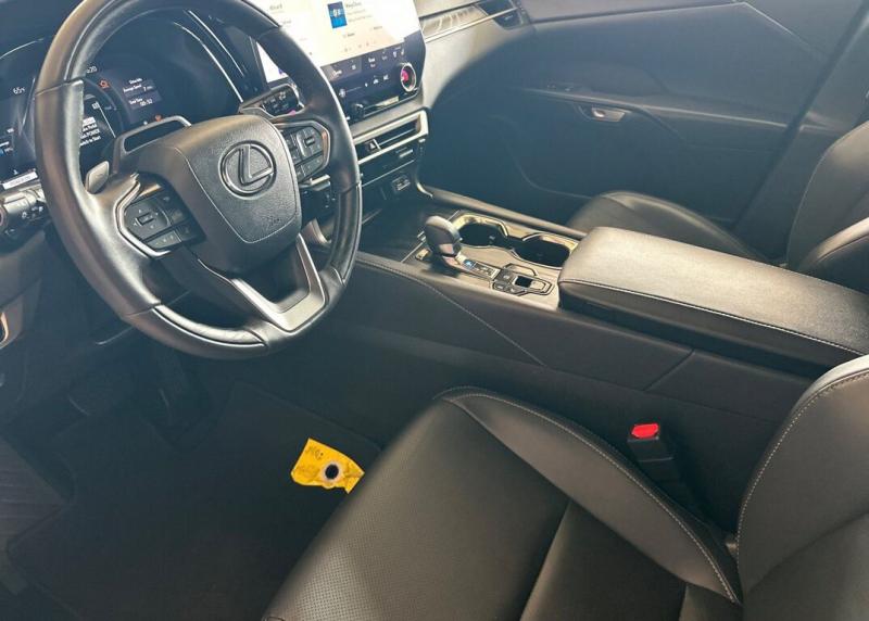 2025 Lexus RX
