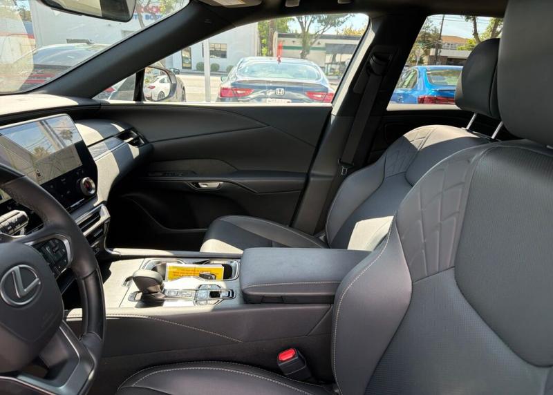 2025 Lexus RX