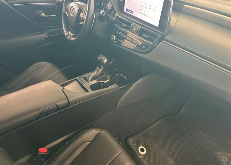 2024 Lexus ES