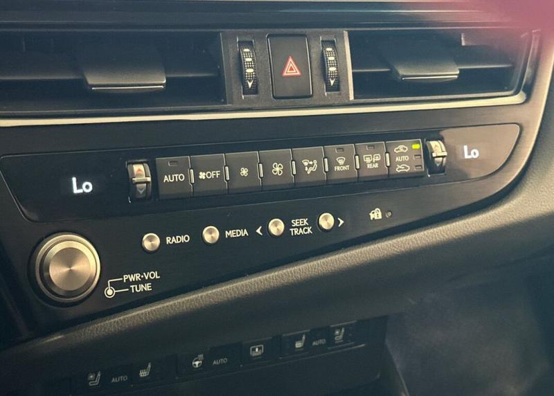 2024 Lexus ES