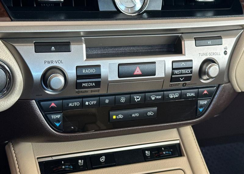 2017 Lexus ES