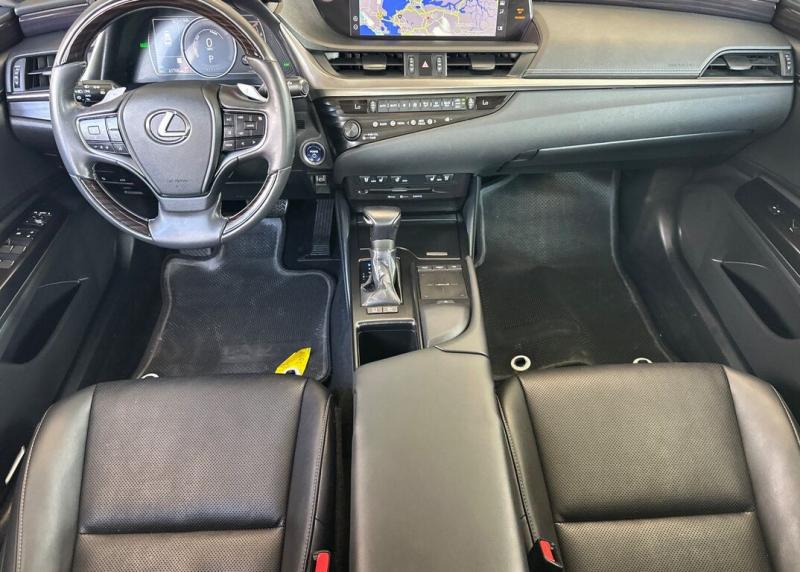 2020 Lexus ES
