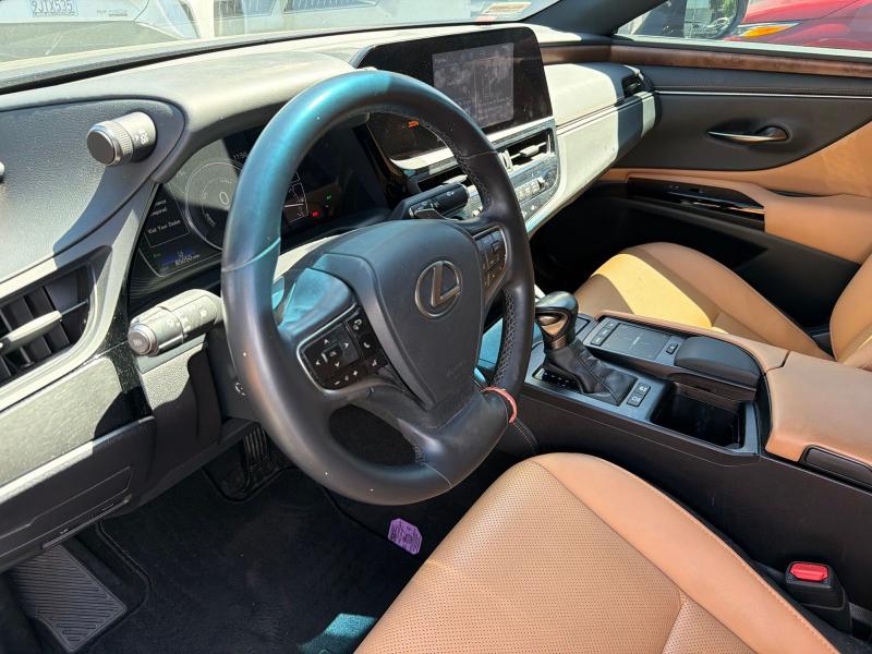 2022 Lexus ES