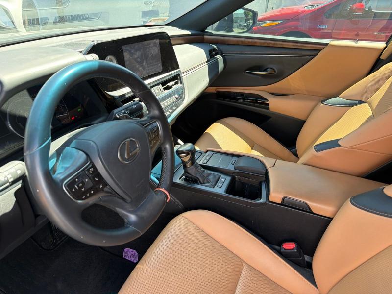 2022 Lexus ES