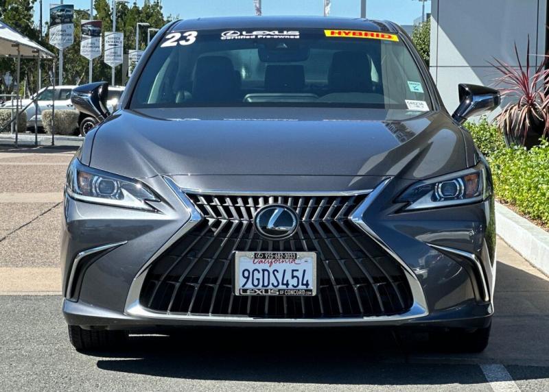 2023 Lexus ES