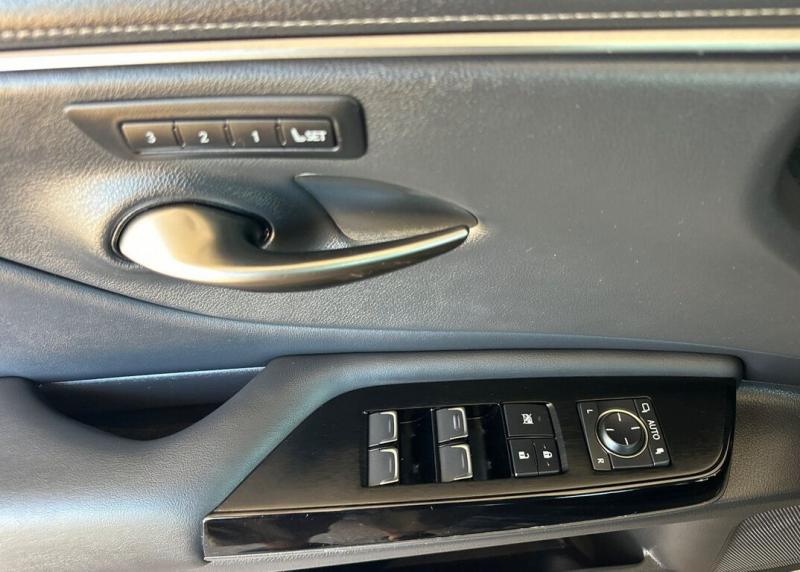 2023 Lexus ES