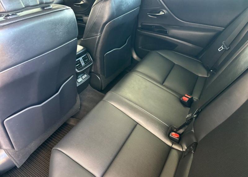2023 Lexus ES