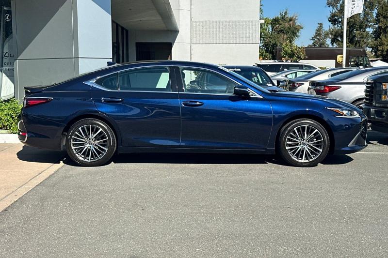 2023 Lexus ES