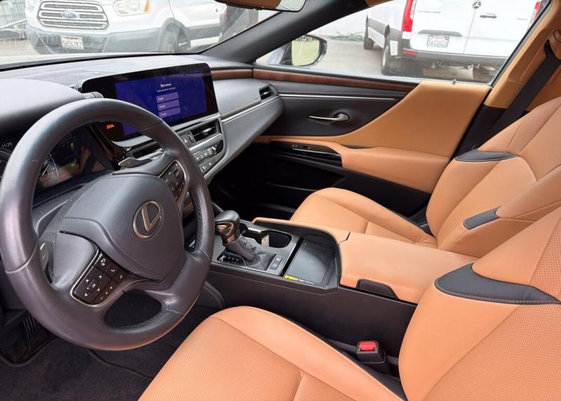 2024 Lexus ES