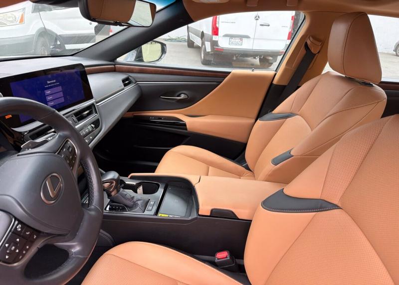2024 Lexus ES