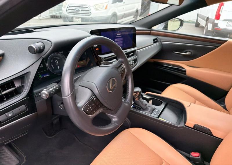 2024 Lexus ES