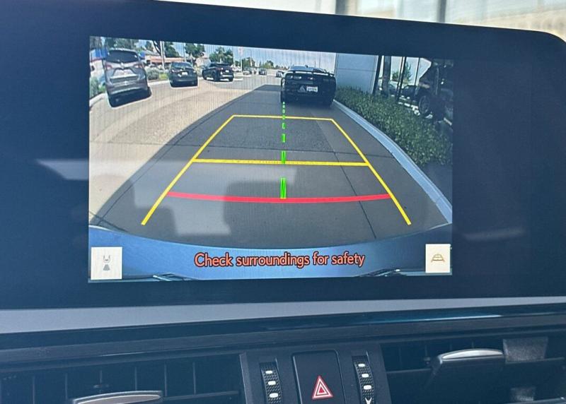 2025 Lexus ES