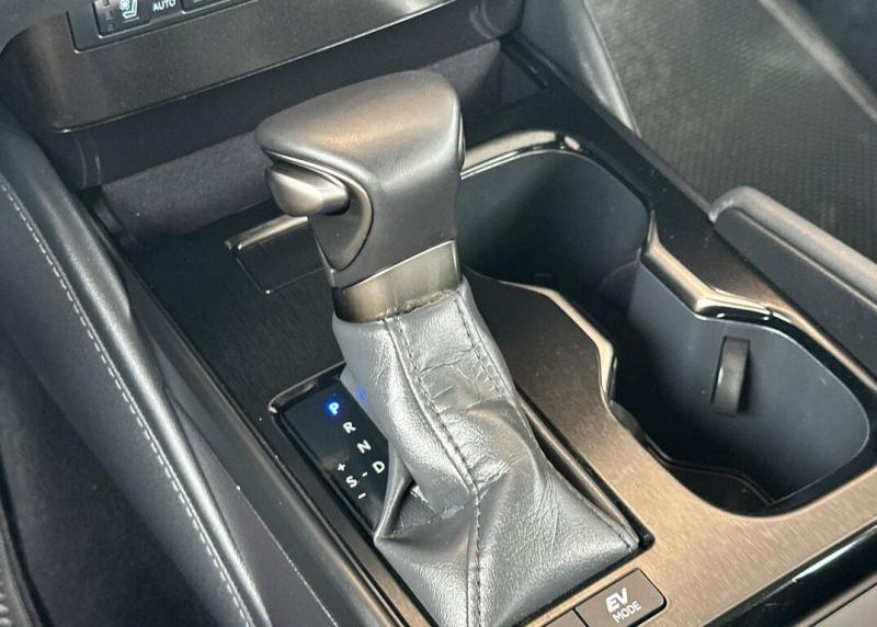 2025 Lexus ES