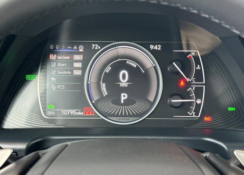 2025 Lexus ES