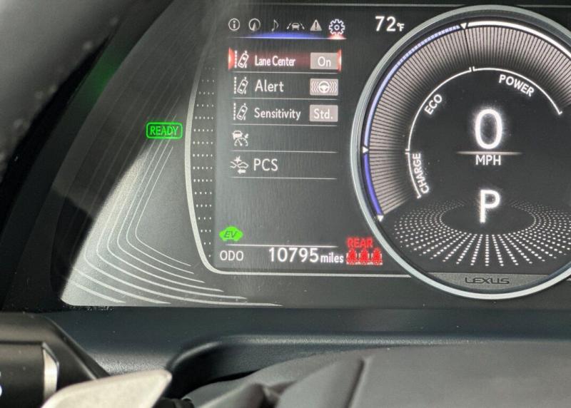 2025 Lexus ES
