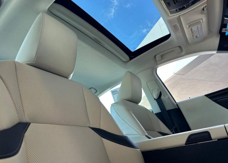 2022 Lexus ES