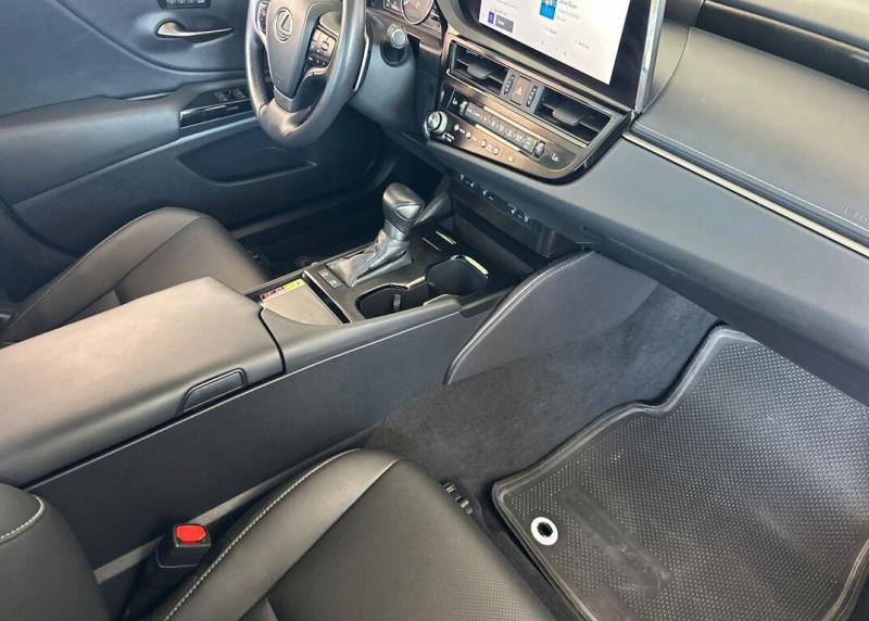 2025 Lexus ES