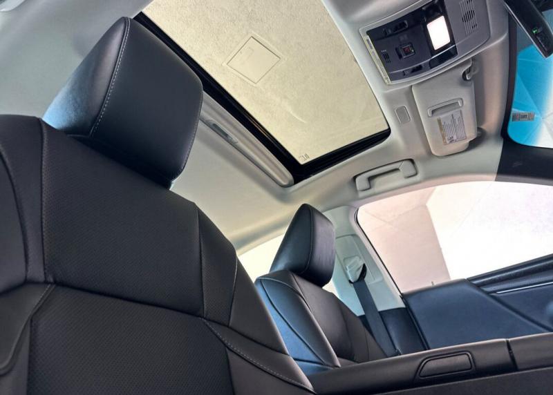 2025 Lexus ES