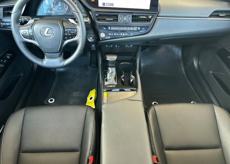 2024 Lexus ES