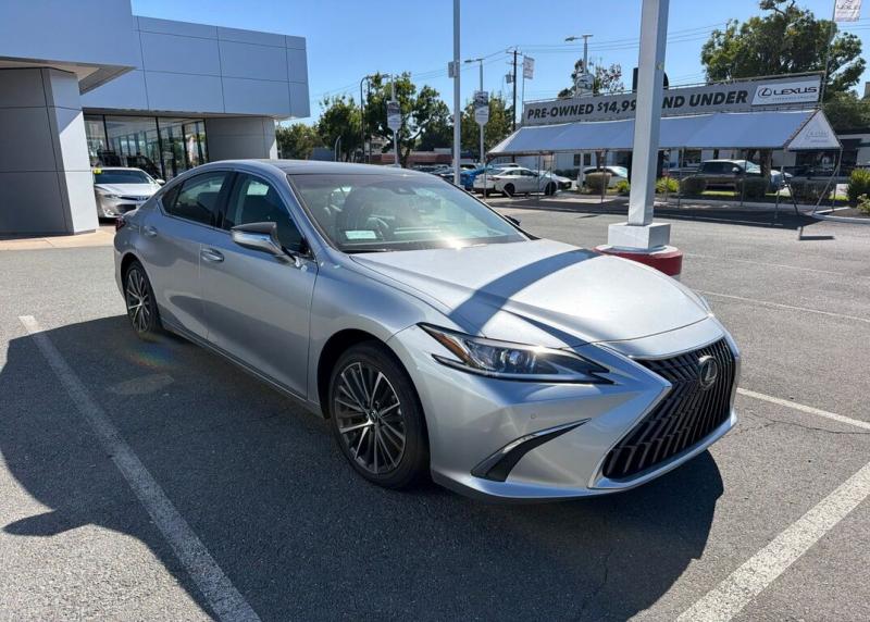 2024 Lexus ES