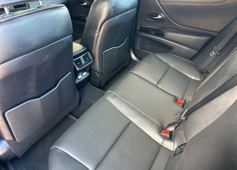 2024 Lexus ES