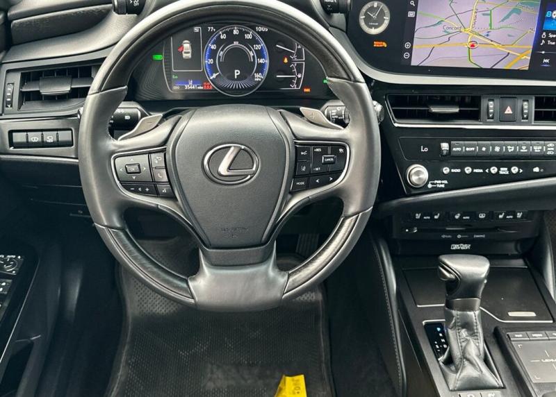2022 Lexus ES