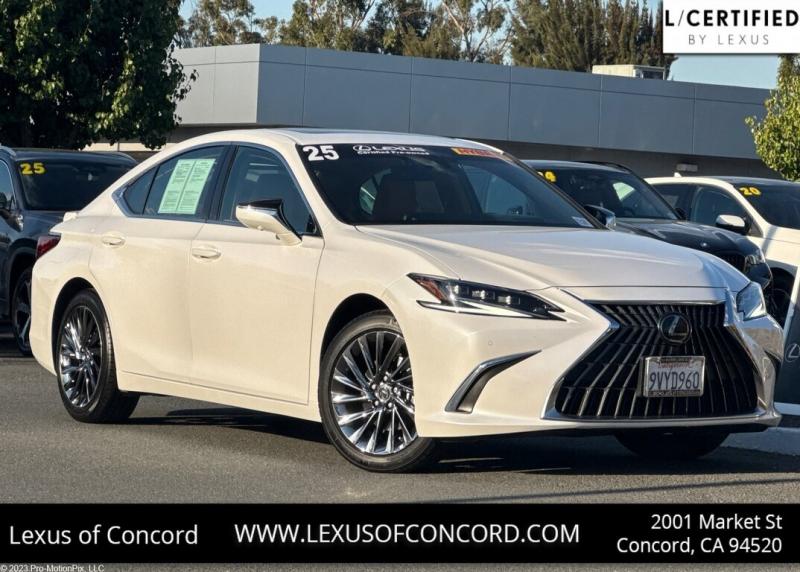 2025 Lexus ES 300h Luxury