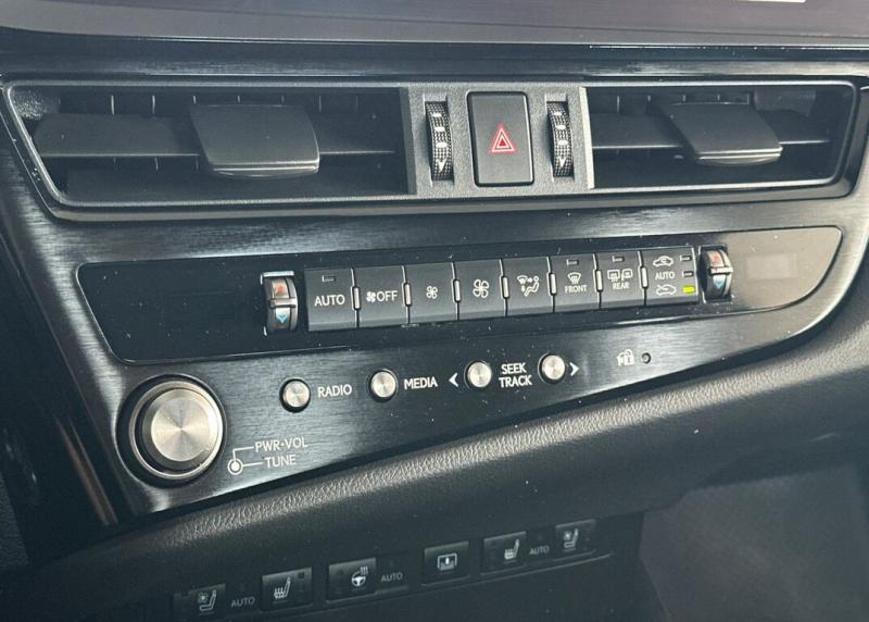 2024 Lexus ES