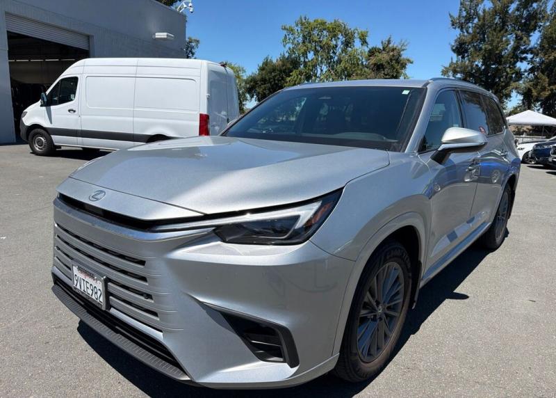 2025 Lexus TX