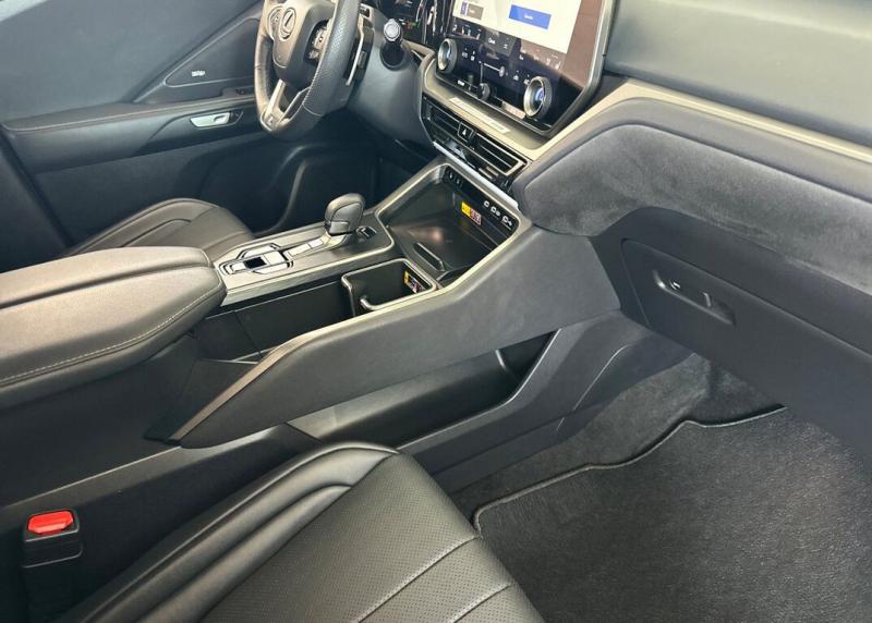 2025 Lexus TX