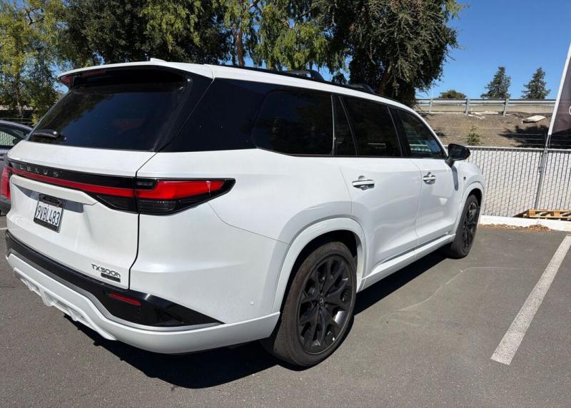 2025 Lexus TX