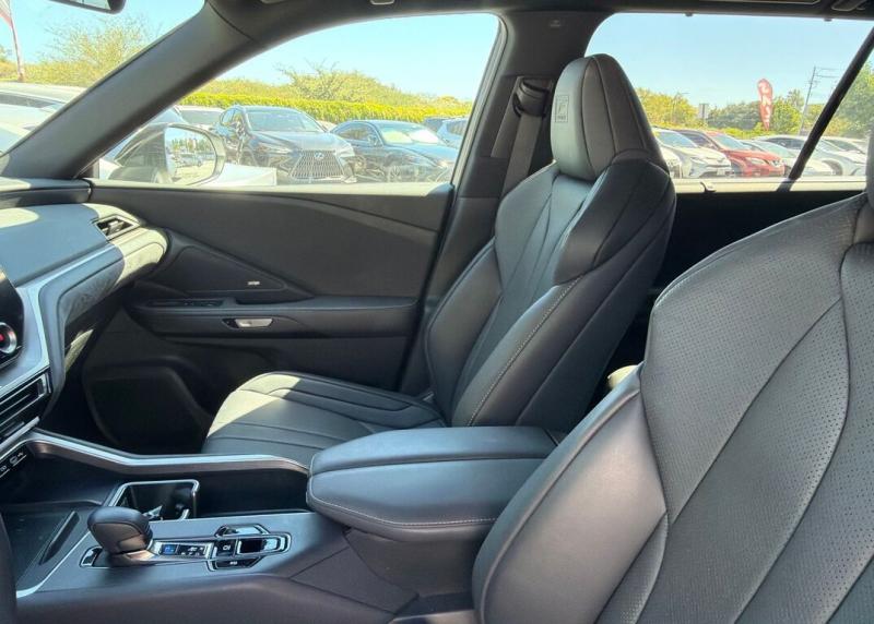 2025 Lexus TX