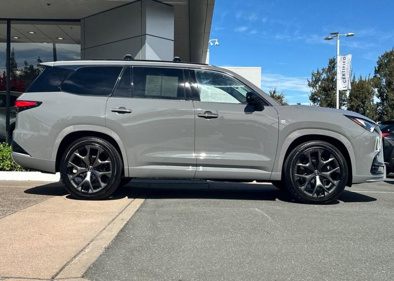 2025 Lexus TX