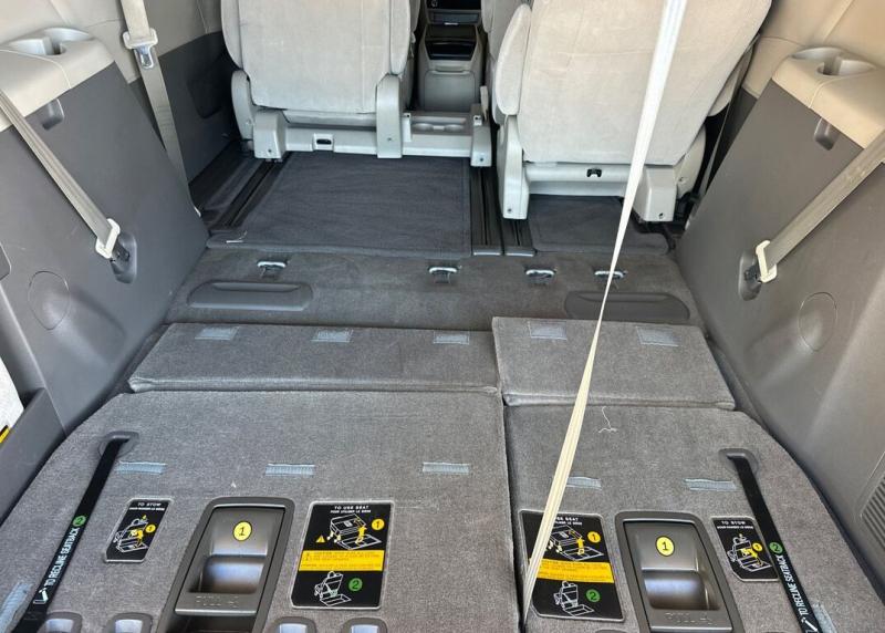 2012 Toyota Sienna