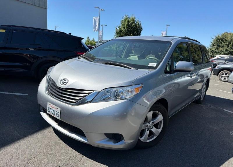 2012 Toyota Sienna