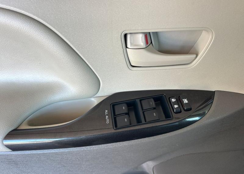 2012 Toyota Sienna