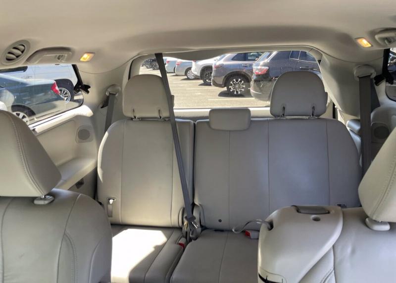2012 Toyota Sienna