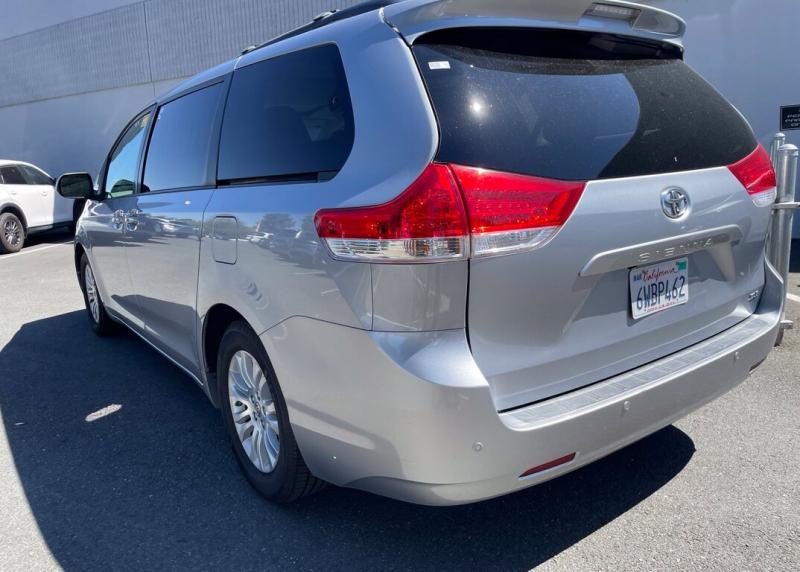 2012 Toyota Sienna