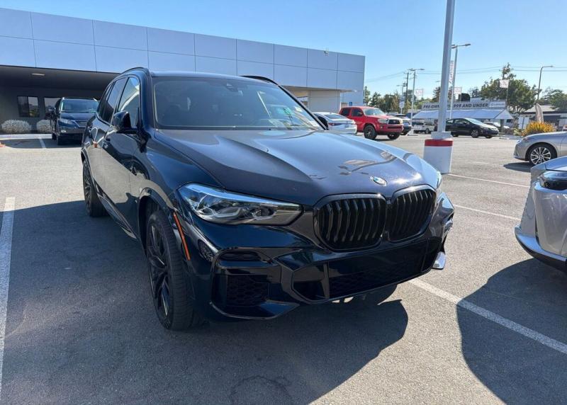 2023 BMW X5 M50i