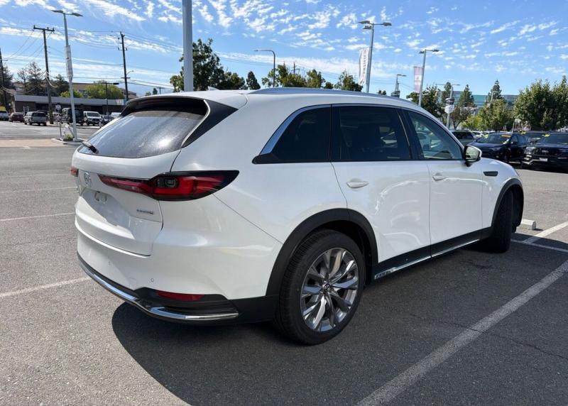 2024 Mazda CX 90