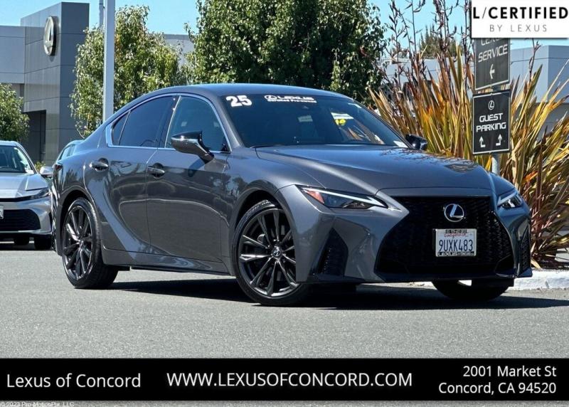 2025 Lexus IS 300
