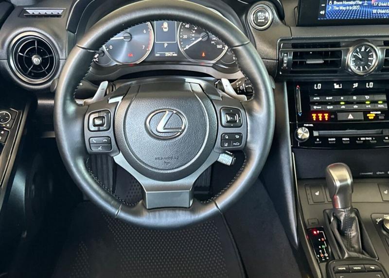 2025 Lexus IS